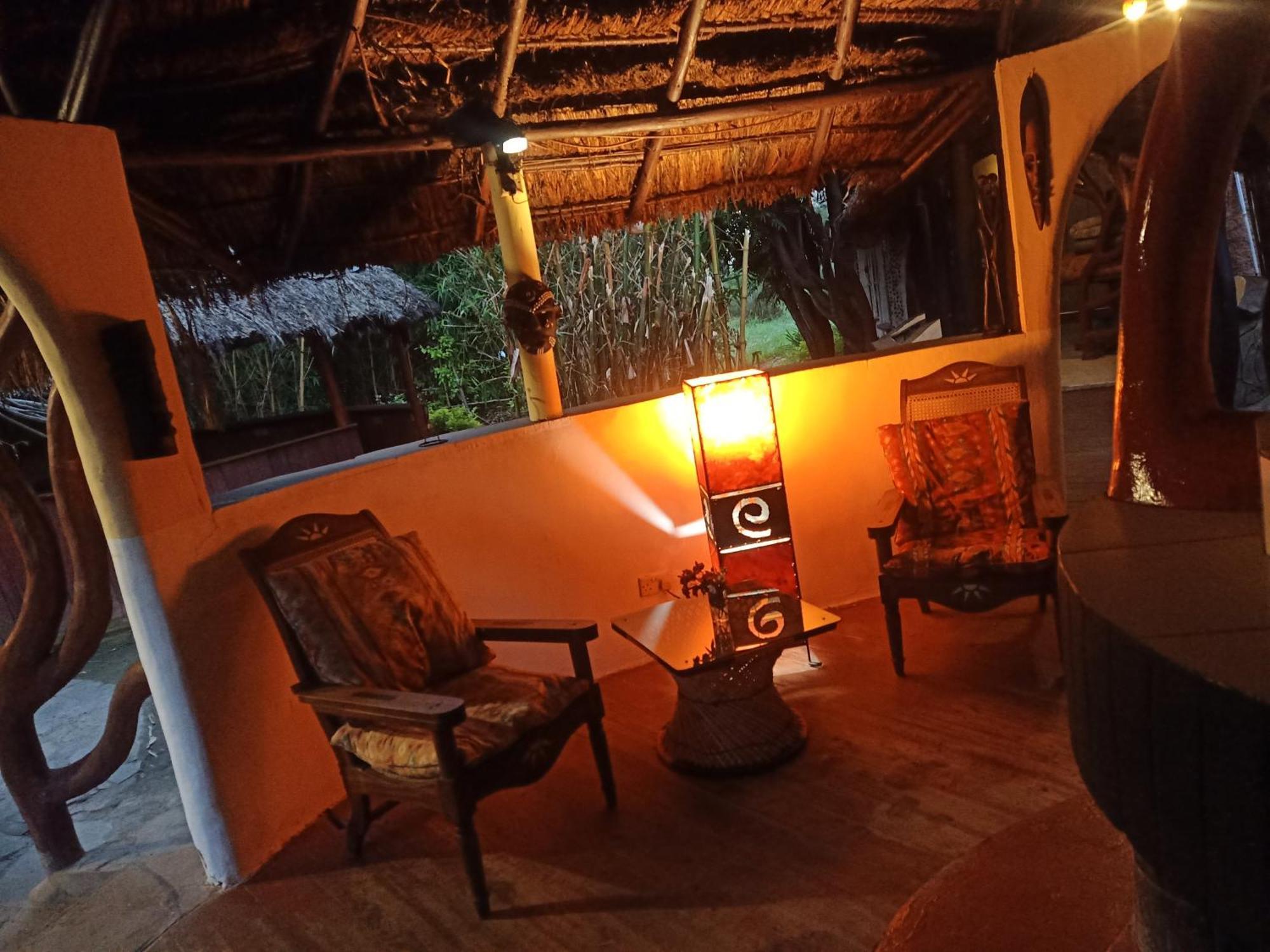 The Great Circle Lodge Наньюкі Екстер'єр фото